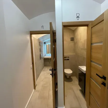 Modern In Center I 2 3*