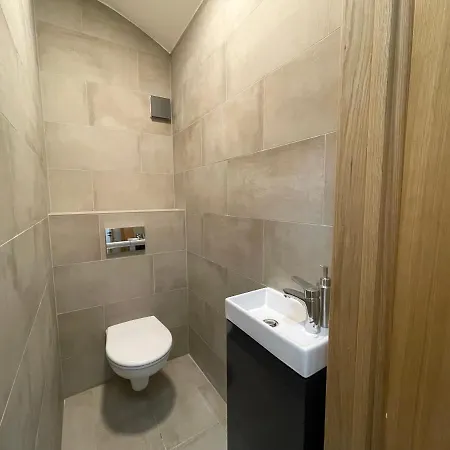 Penzion Modern In Center I 2 *